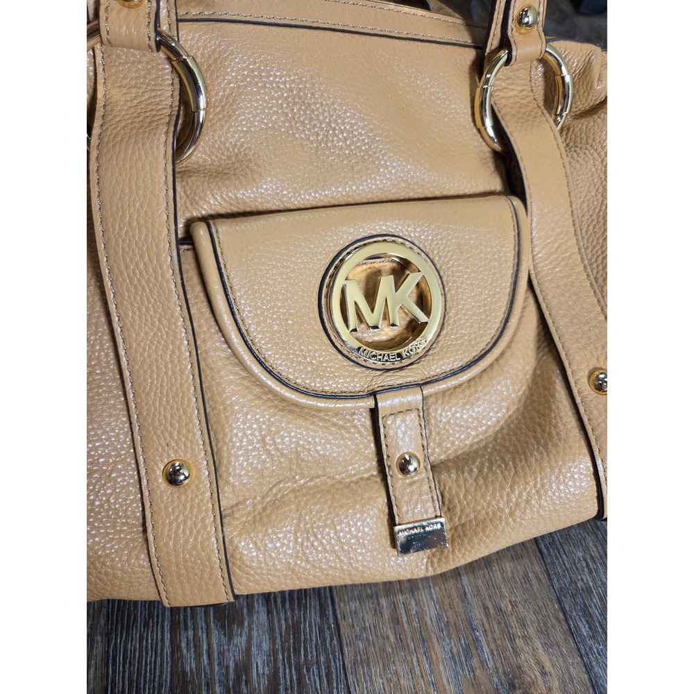 Michael Kors Fulton Shoulder Bag Pebbled Leather Tan Gold Hardware Tote - Picture 2 of 9